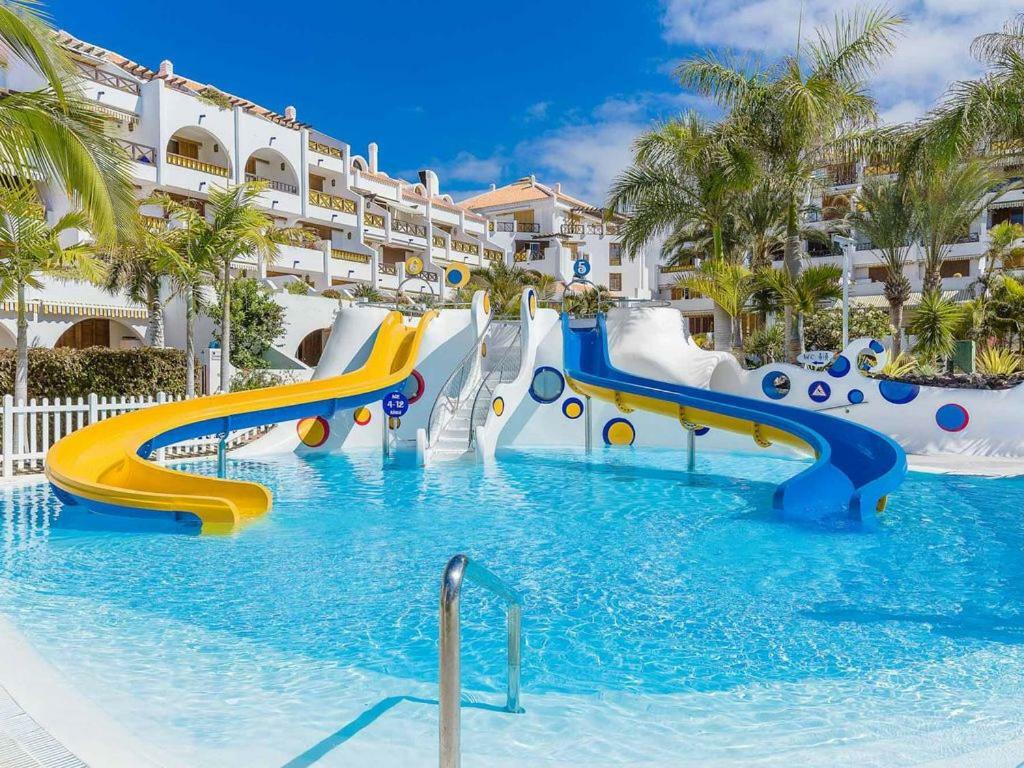 Beachfront Apartment アロナ エクステリア 写真