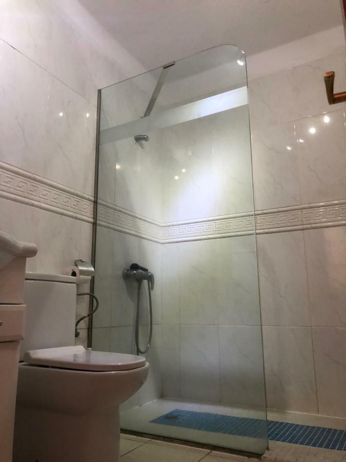Beachfront Apartment アロナ エクステリア 写真