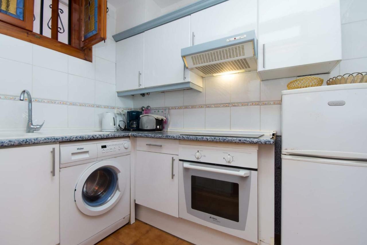 Beachfront Apartment アロナ エクステリア 写真