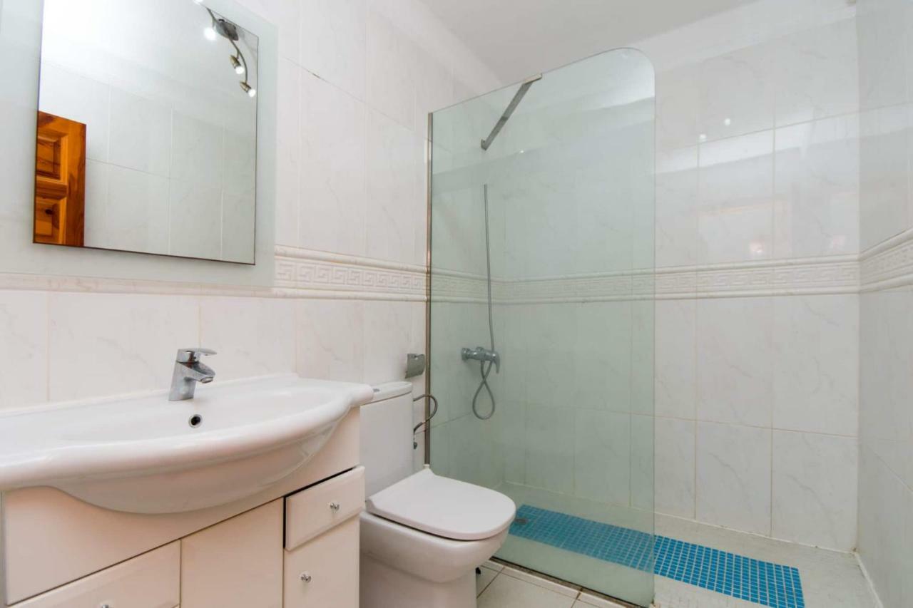 Beachfront Apartment アロナ エクステリア 写真
