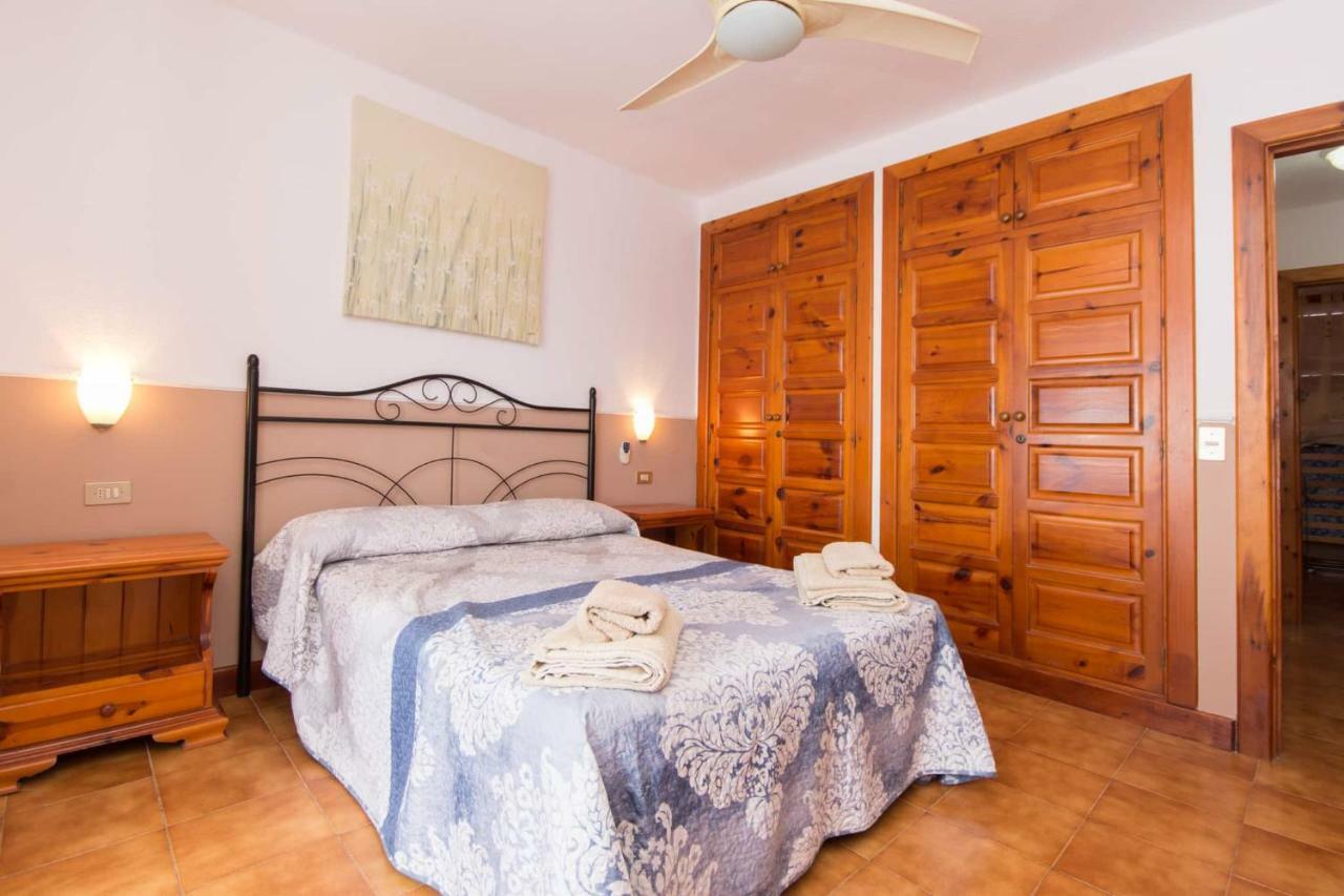 Beachfront Apartment アロナ エクステリア 写真